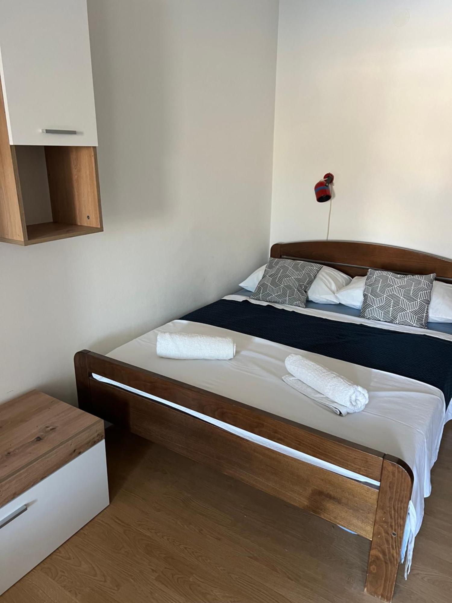 Apartments Mia Pag Паг Экстерьер фото