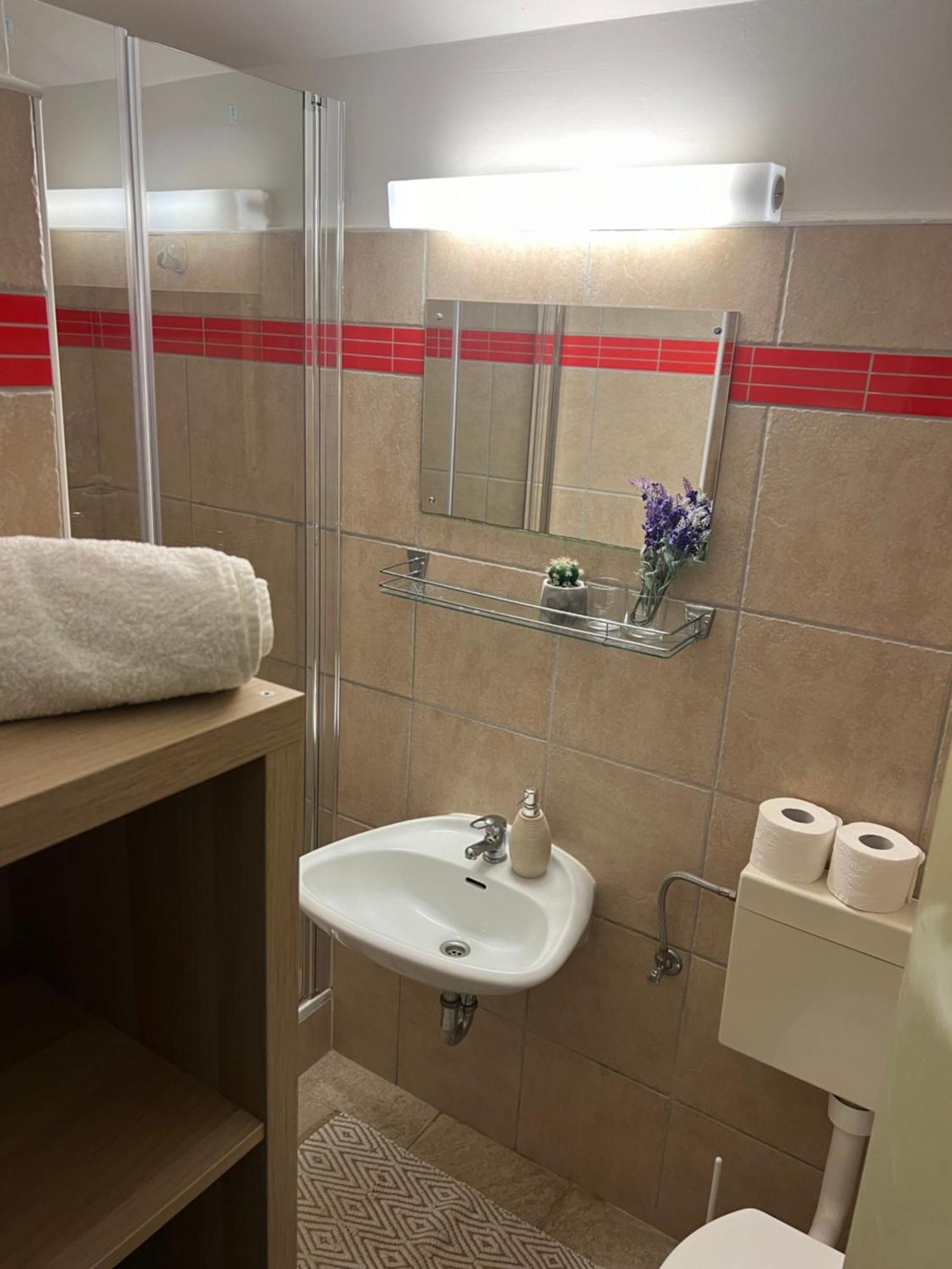 Apartments Mia Pag Паг Экстерьер фото