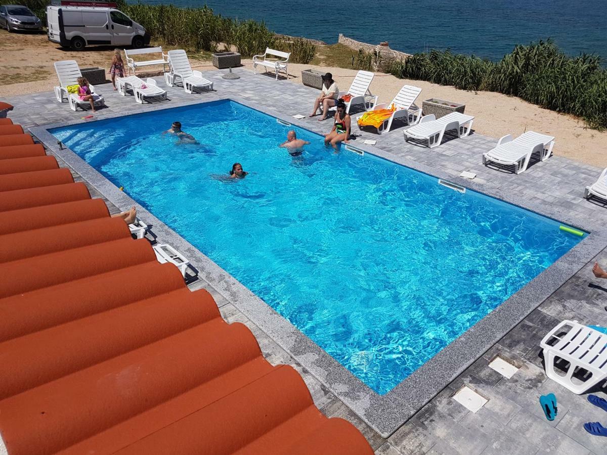 Apartments Mia Pag Паг Экстерьер фото